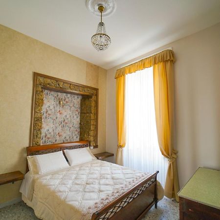 'A Cas 'E Mammin Villa Napoli Bagian luar foto